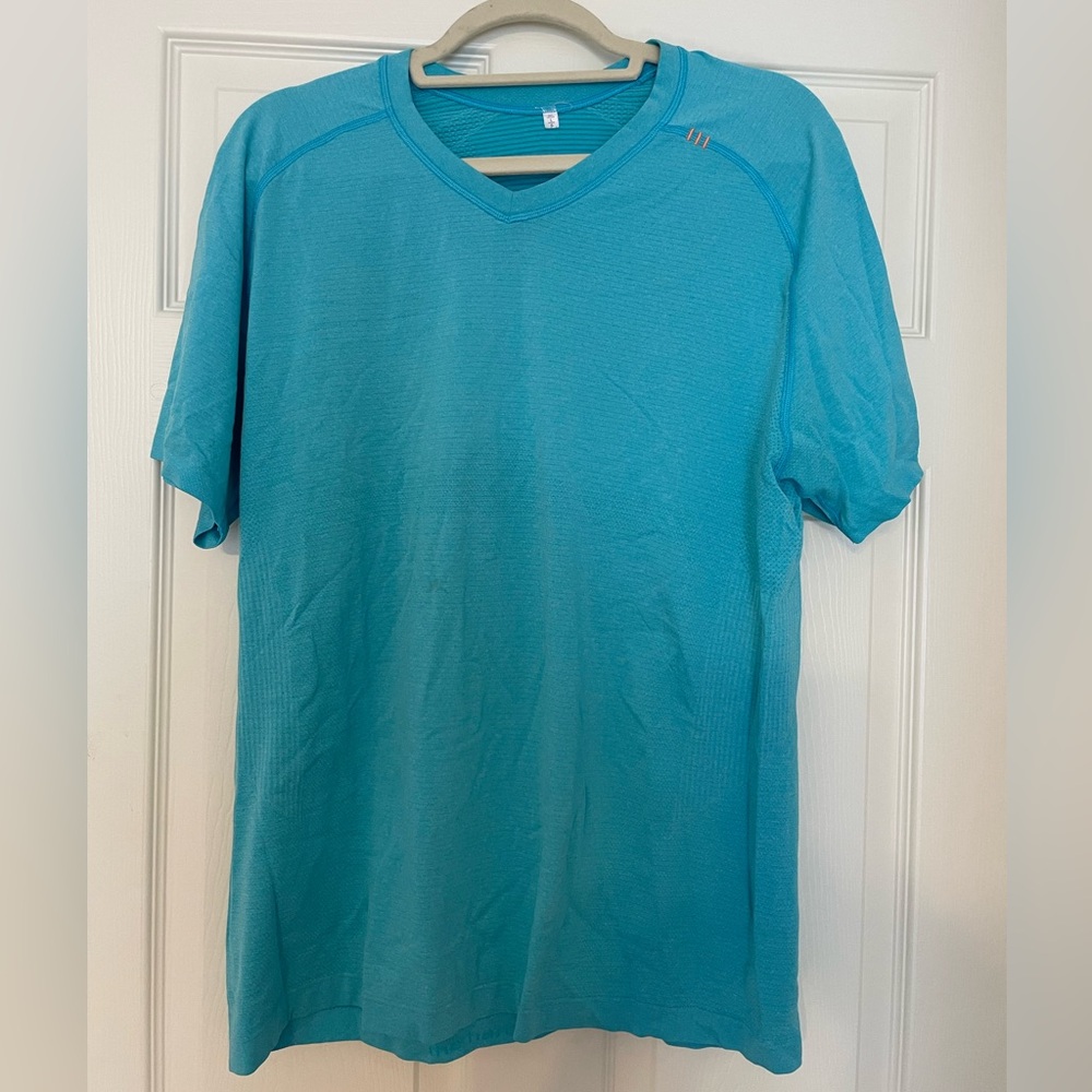 Men's lululemon V-Neck